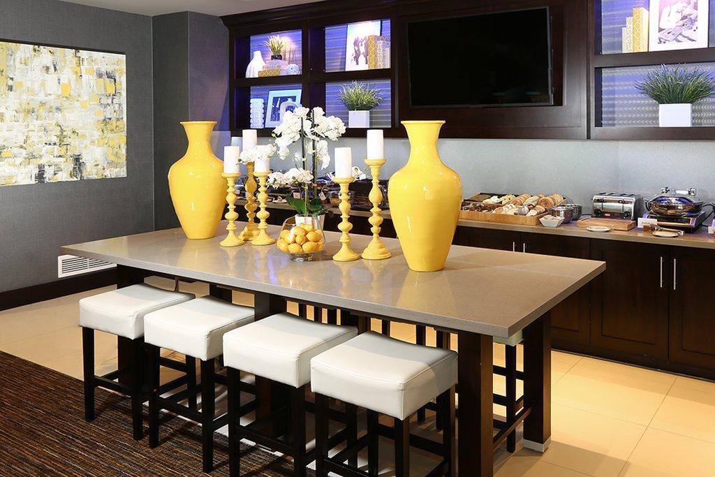 And East By Ihg Hotel 3*